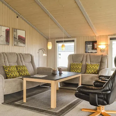 Stunning In Hvide Sande With Kitchen Holiday home